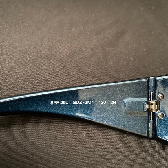 PRADA SUNGLASSES 🕶 - Picture 6 of 6